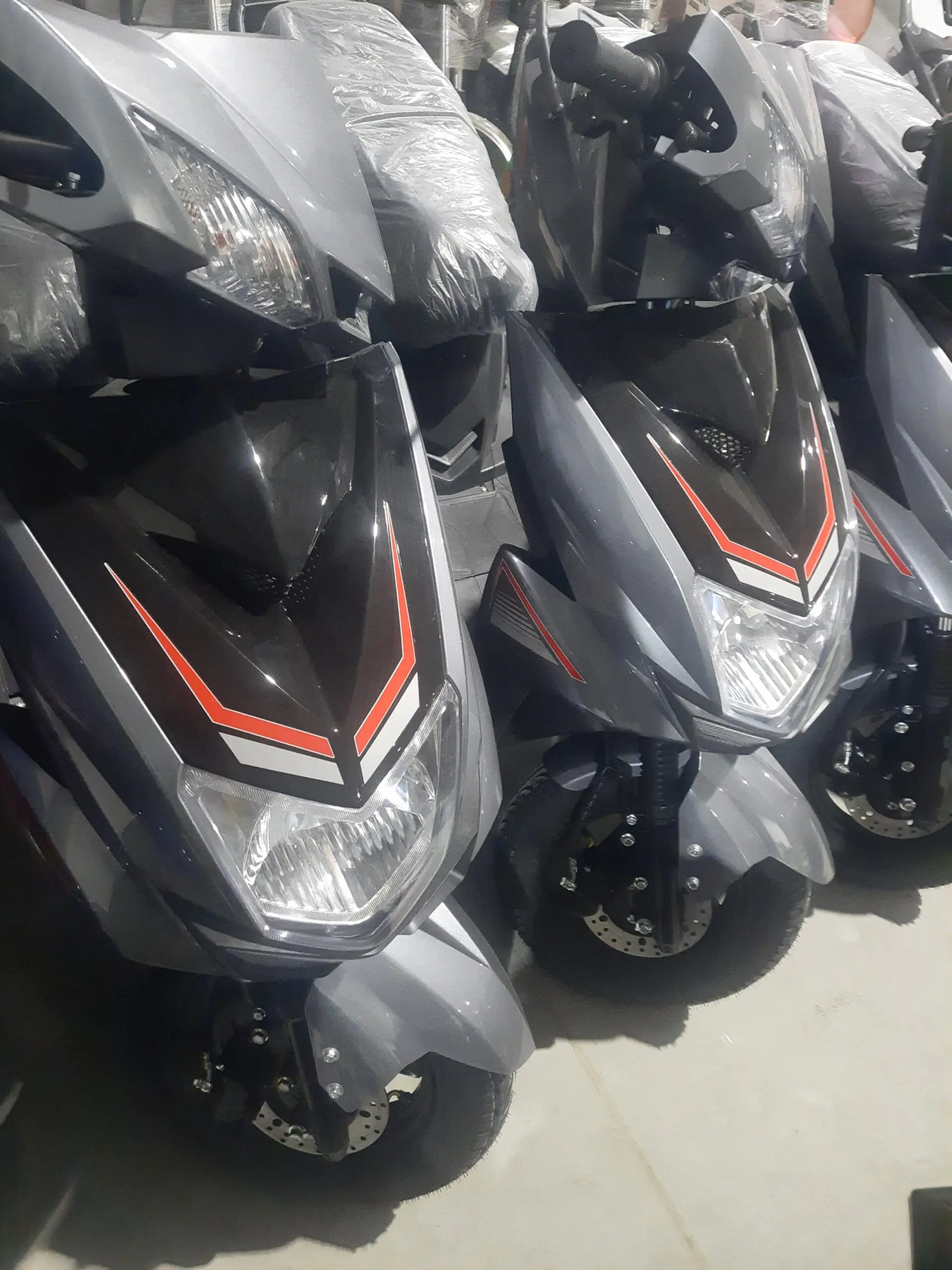 Ranger Series E Scooty - Image 3